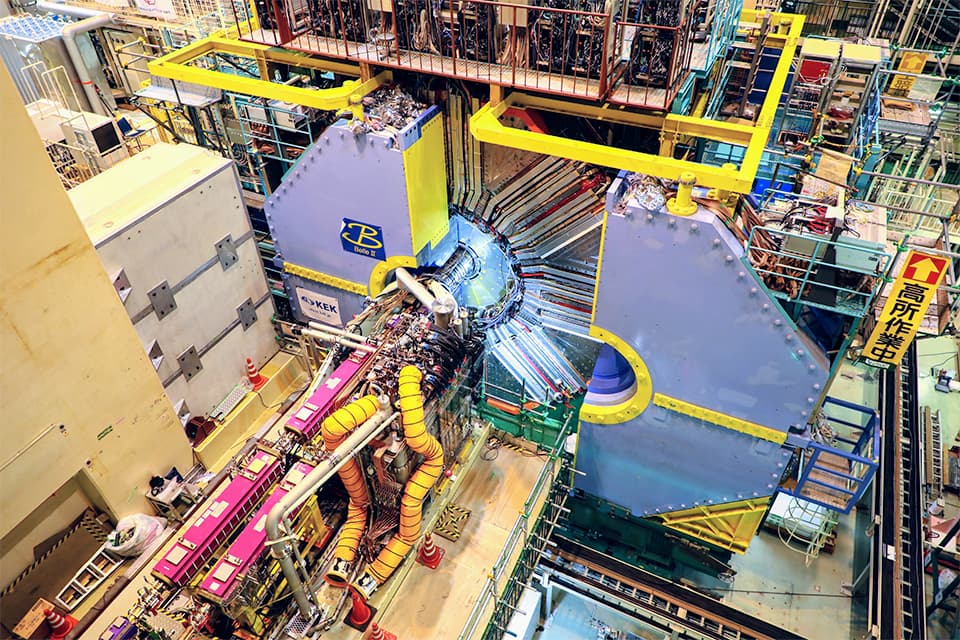 NeutrinoVoltaic