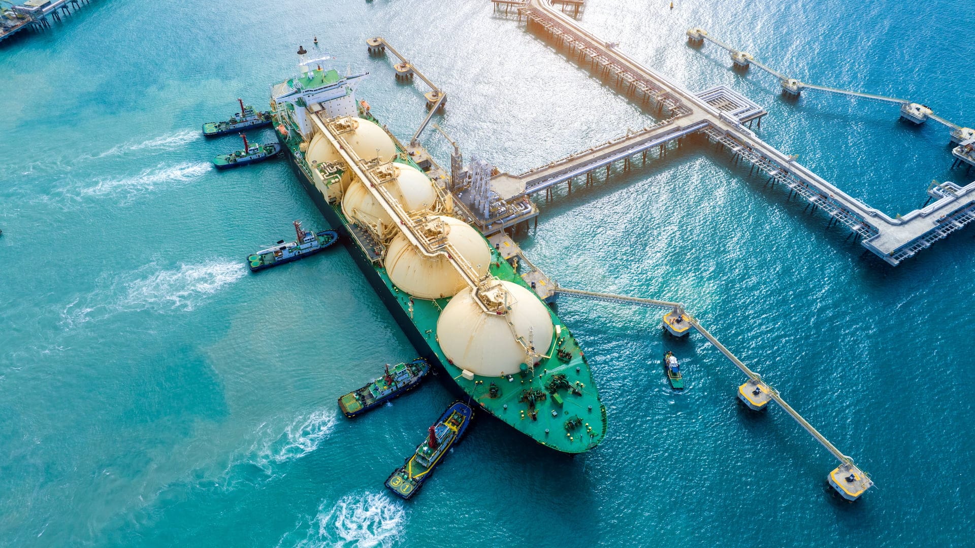 rerouting-the-energy-transition-navigating-gas-growth-and-climate-commitments