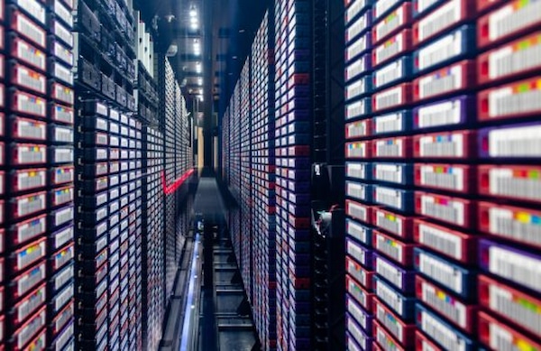 holger-thorsten-schubart-and-neutrinovoltaic-the-energy-powering-the-age-of-ai-delivering-the-missing-piece-as-the-u-s-launches-the-genesis-mission