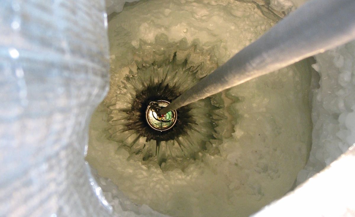 gap-in-neutrino-energy-spectrum-raises-questions-about-cosmic-environments