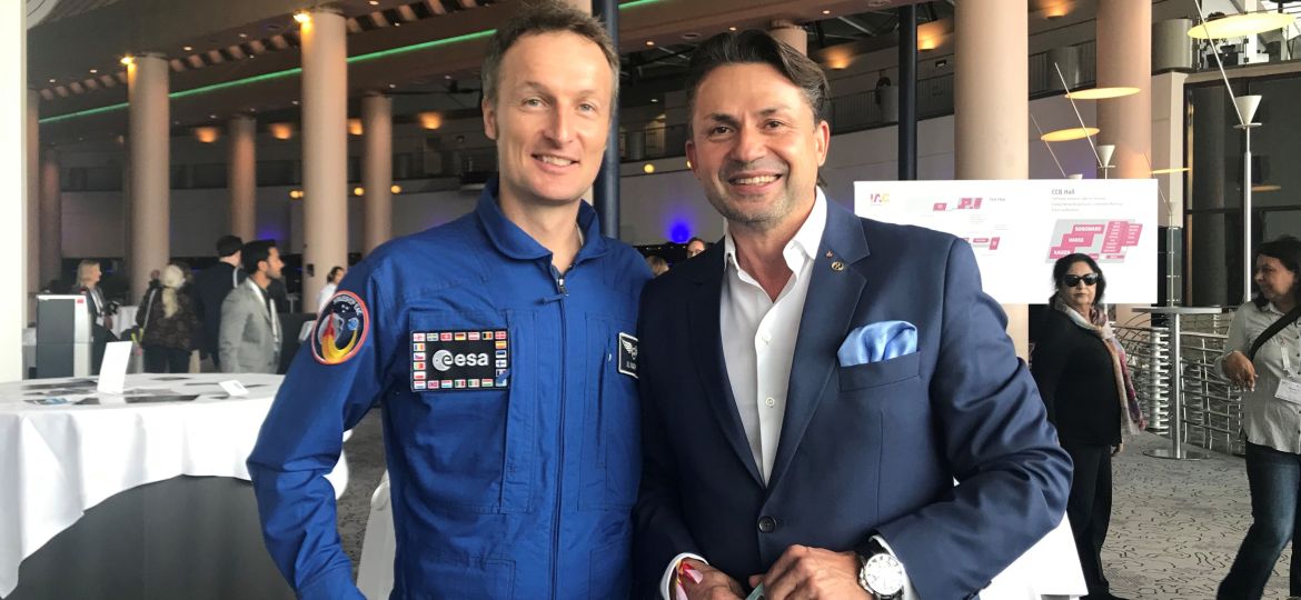ESA_Astronaut_Matthias_Maurer_and_Holger_Thorsten_Schubart_CEO_NeutrinoEnergyGroup